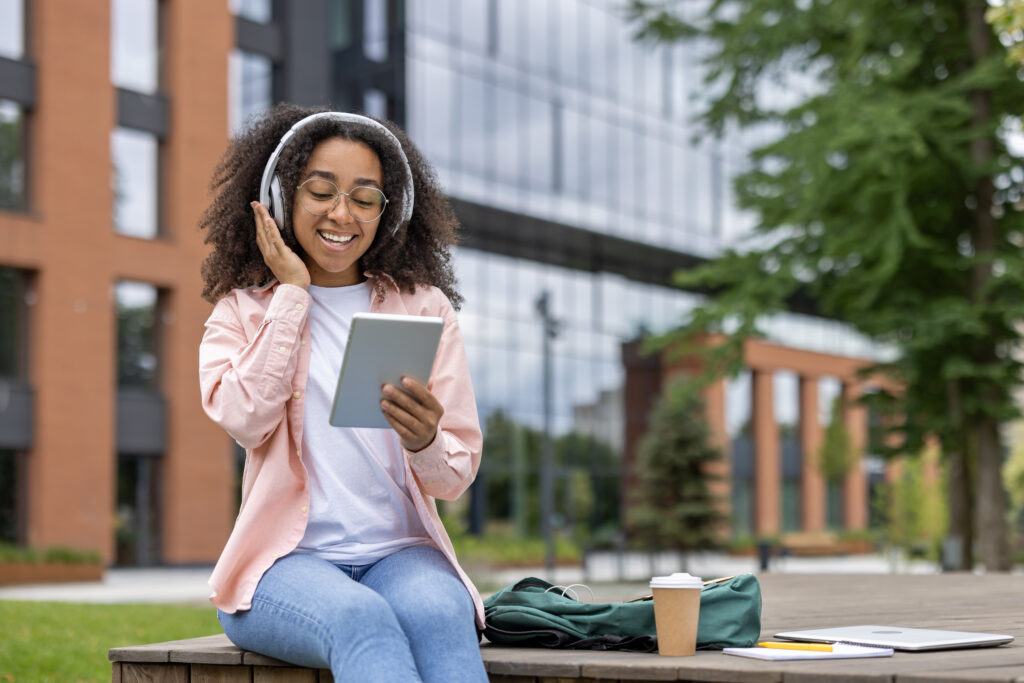 student learning from audiobooks